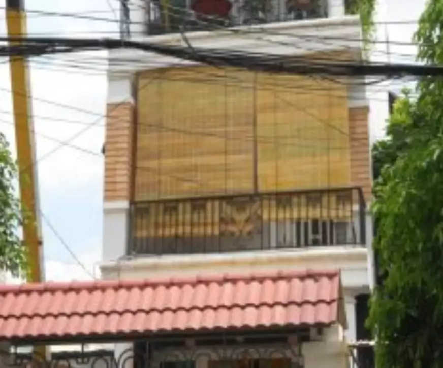 MÀNH NỨA CHE NẮNG MƯA